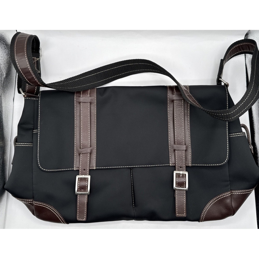 Levenger Nylon Crossbody Messenger‎ Bag Black Leather Trim Laptop
